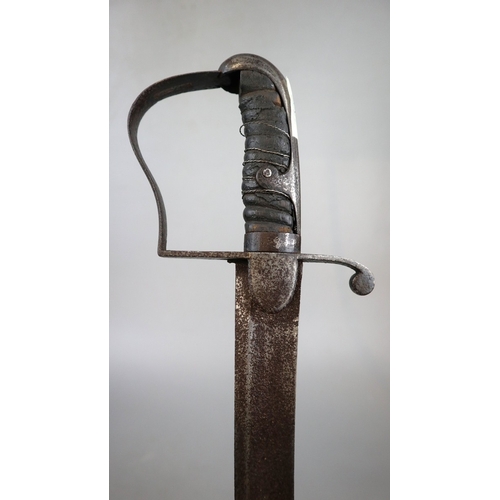 207 - British 1796 pattern cavalry sabre, wood and wire grip, 82cm curved blade