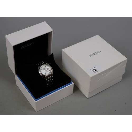 22 - Seiko 5 gents watch in box with guarantee card papers etc