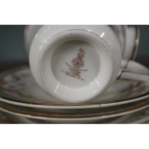 235 - Royal Doulton tea service - Canton