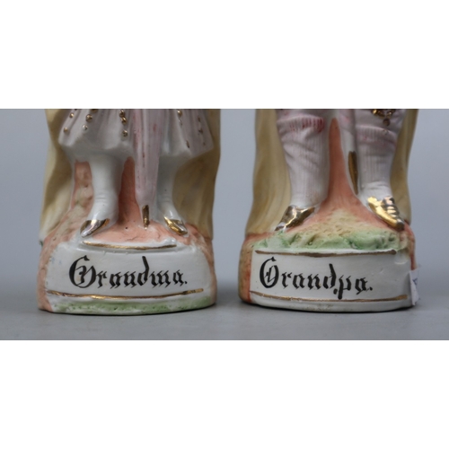 501 - 2 German figurines - Grandma & Grandpa