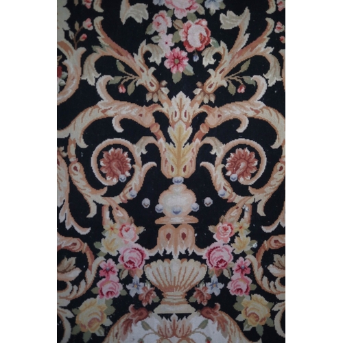 541 - Aubusson rug - 241cm x 148cm