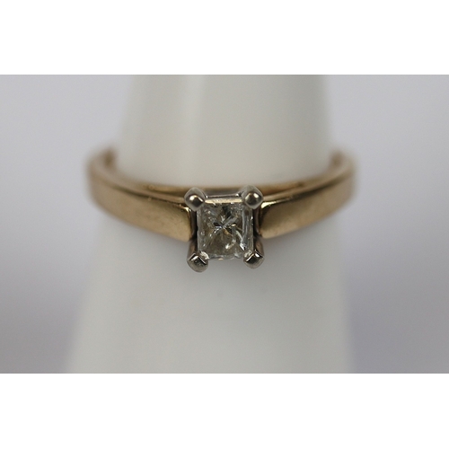 57 - 14ct gold diamond set ring - Ring size: N