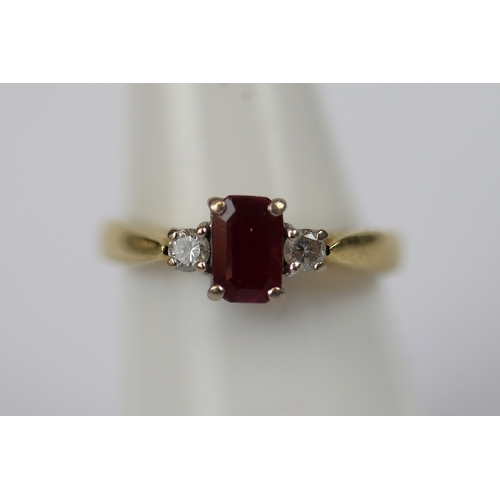 58 - 18ct gold ruby & diamond ring - Ring size: M