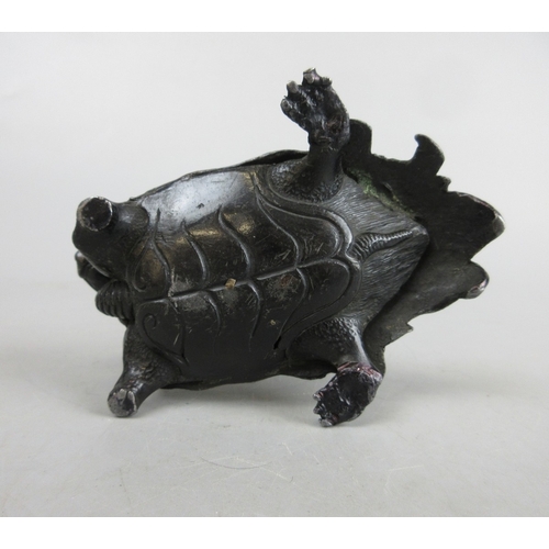 582 - Bronze figure of Crane riding tortoise - H: 19cm