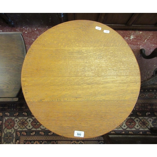 593 - Oak occasional table