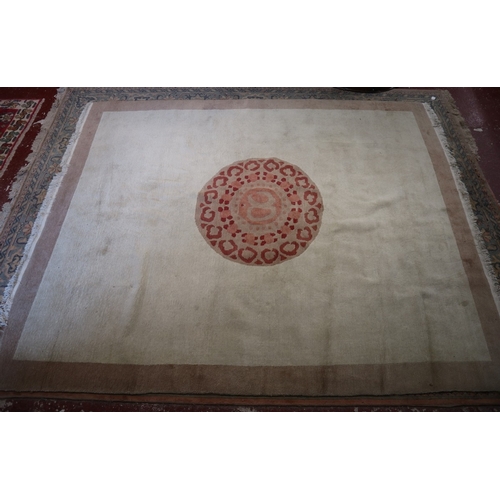 615 - Large woolen loom weave Asian rug - Possibly Khadi (Indian) - 300cm x 245cm