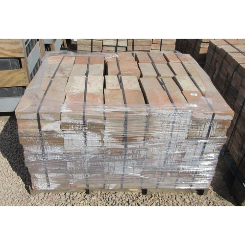 153 - 9" x 9" x 2" Georgian handmade quarry tiles - Approx 220