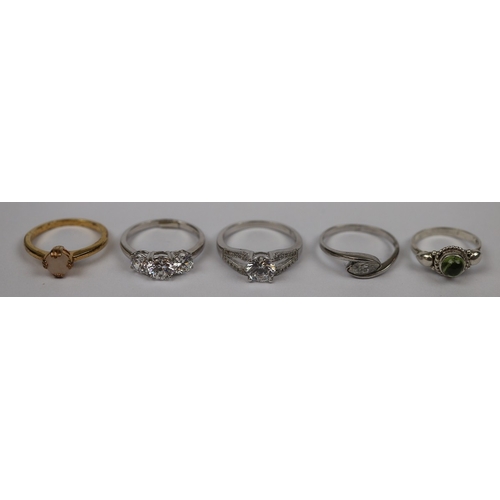 105 - 5 silver rings