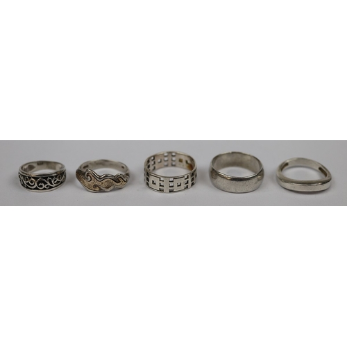 114 - 5 silver rings
