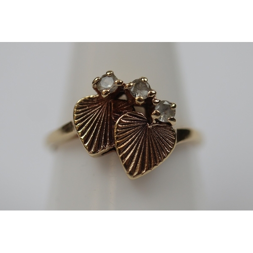 81 - 9ct gold stone set ring - Size R - Approx weight 2.5gm