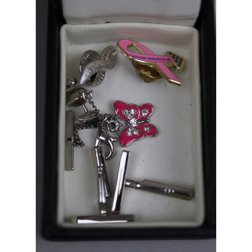 97 - Collection of rings etc to include silver