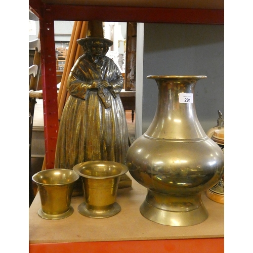 291 - Collection of copper and brass