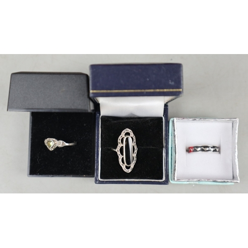 69 - Collection of jewellery and vintage ephemera in jewellery box to include 3 silver rings etc