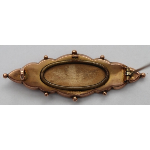 63 - 9ct gold Victorian mourning brooch - Approx 2.6g