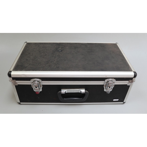 299 - Very large Helios Binoculars 25x100 Waterproof Long Eye Relief 44m at 1000m in flight case