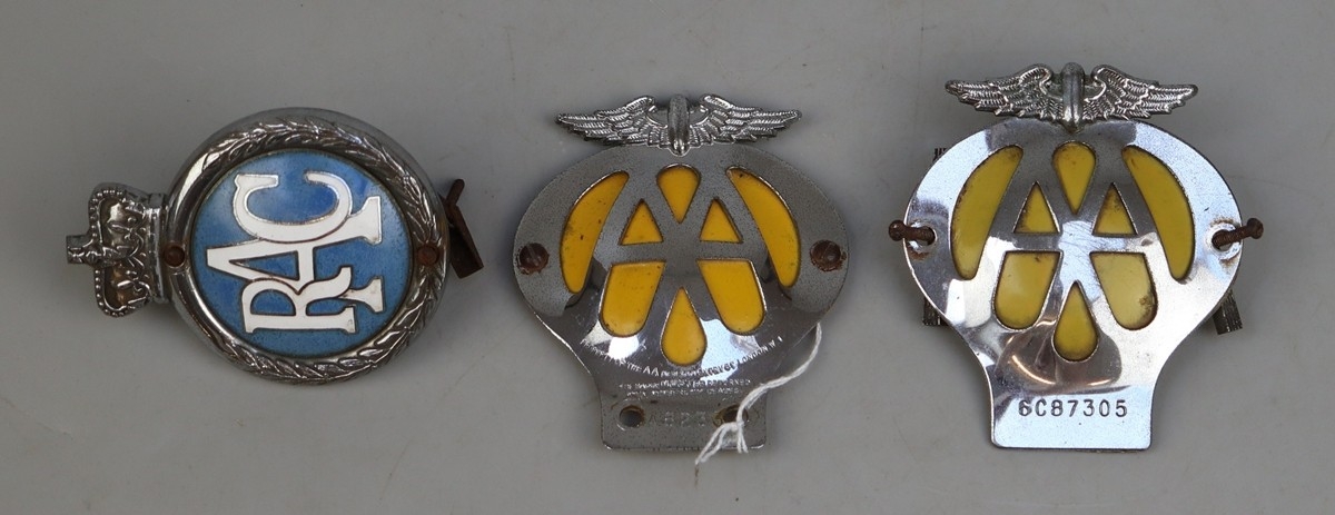 3 car badges 0 RAC 1960-73 (No serial number) / AA Badge A6233 1930 ...
