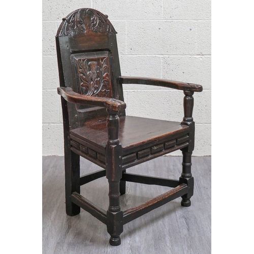 636 - Early oak Scottish wainscot chair