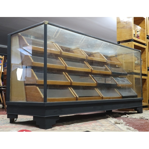 542 - 1920’s haberdashery shop counter - Approx W:182cm D:60cm H:90cm