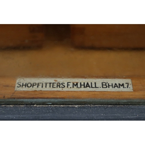 542 - 1920’s haberdashery shop counter - Approx W:182cm D:60cm H:90cm