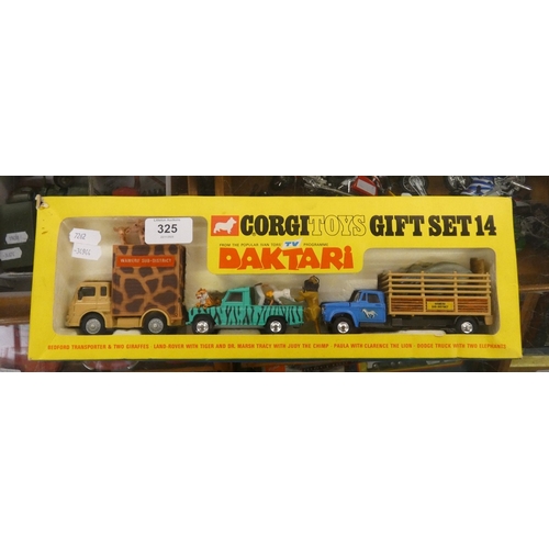 325 - Corgi Toys gift set 14 - Daktari in original box