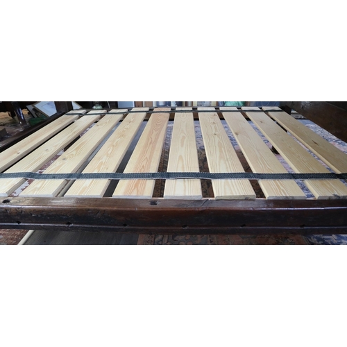 278 - Sympathetically restored 17th century carved oak four-poster bed - Approx L: 207cm W: 167cm H: 188cm