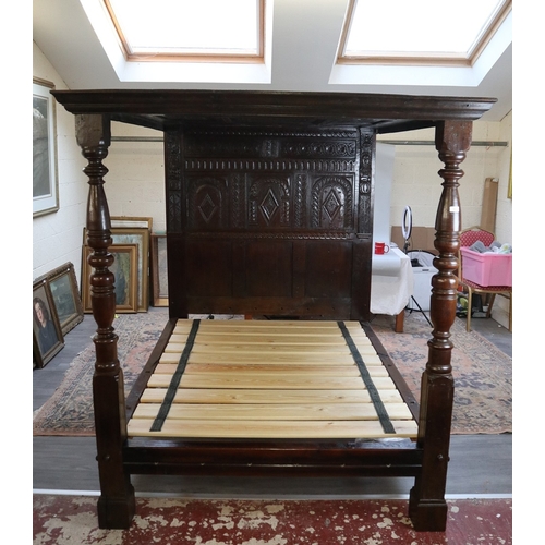 278 - Sympathetically restored 17th century carved oak four-poster bed - Approx L: 207cm W: 167cm H: 188cm