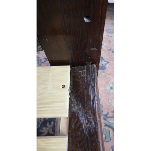 278 - Sympathetically restored 17th century carved oak four-poster bed - Approx L: 207cm W: 167cm H: 188cm