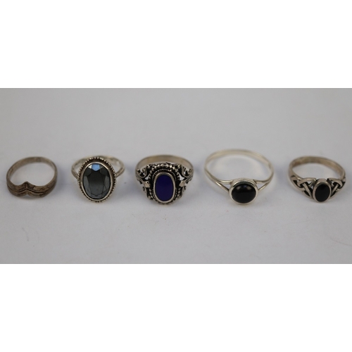 112 - 5 silver stone set rings