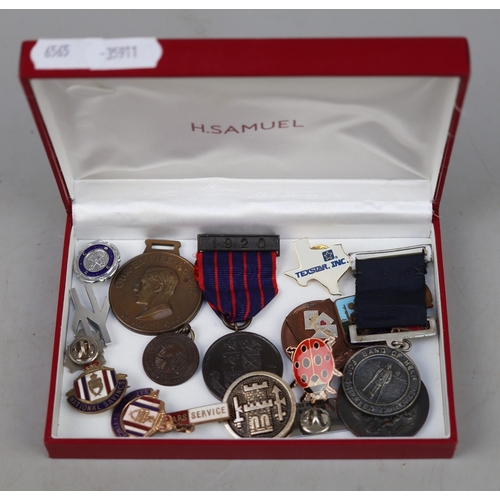 131 - Collection of pin badges & medals