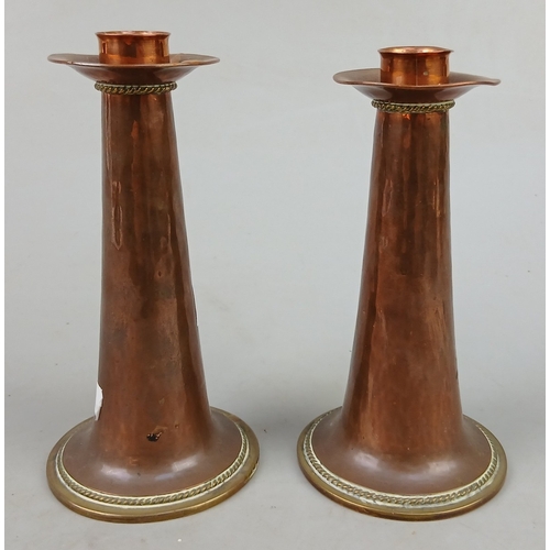 264 - Pair of Arts and Crafts copper candle sticks - Approx H: 15.5cm & 15cm