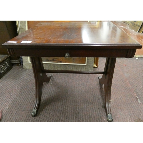 436 - Sofa table