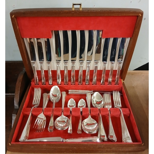 457 - Canteen of cutlery by Hepting and Farrer, Stirling