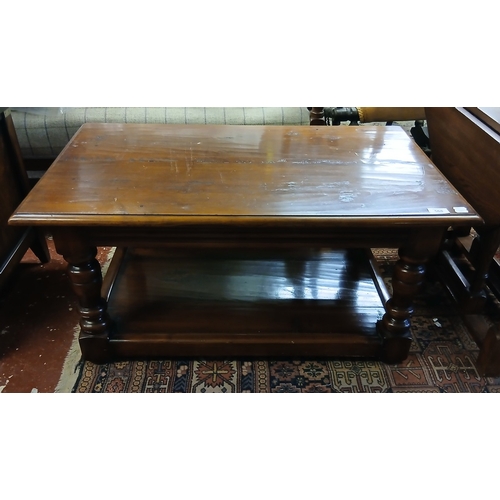 568 - Mahogany coffee table - Approx W: 91cm D: 56cm H: 43cm