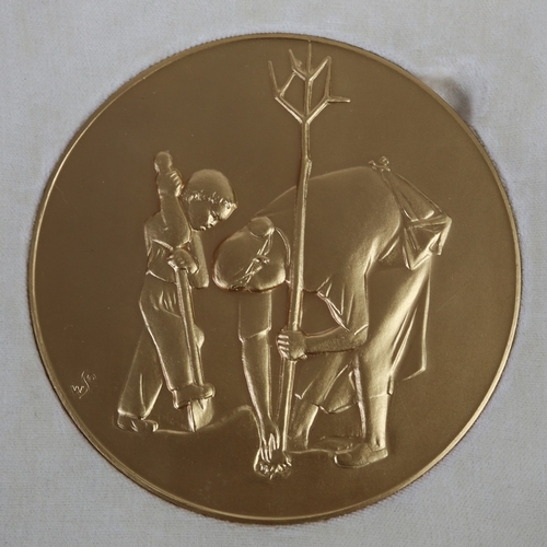 144 - German agricultural medal with boxed certificate