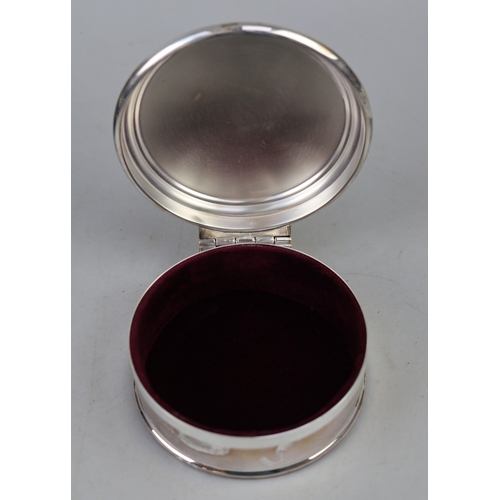 18 - Cased Hallmarked silver round trinket box by Asprey & Garrard - Approx 358g