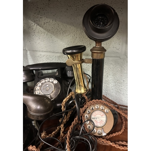 252 - Collection of vintage telephone's