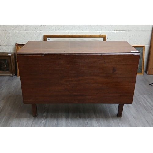 319 - Extending drop leaf table