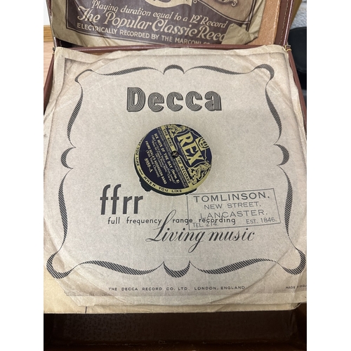 401 - Collection of vinyl 78&rsquo;s in vintage leather case