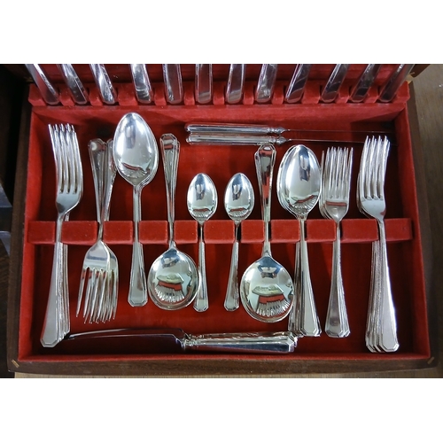 457 - Canteen of cutlery by Hepting and Farrer, Stirling