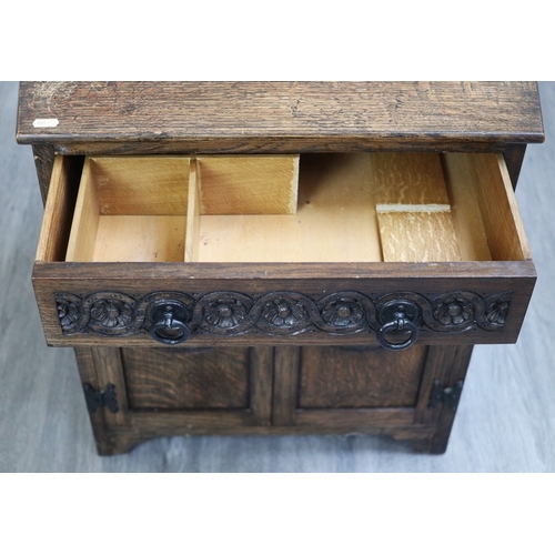 469 - Small carved hall cabinet - Approx W: 63cm D: 41cm H: 61cm