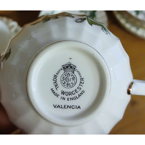 540 - Royal Worcester 6 piece setting Valencia dinner and tea service