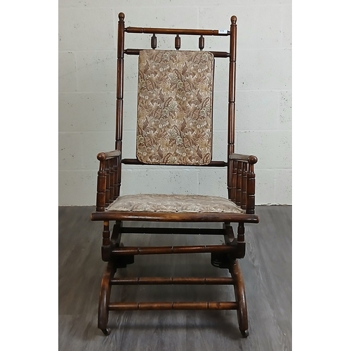 576 - American rocking chair