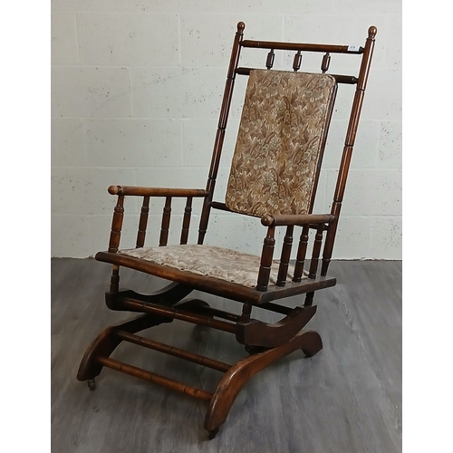 576 - American rocking chair