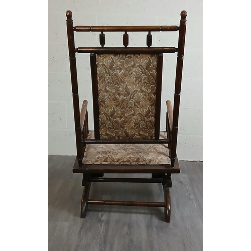 576 - American rocking chair