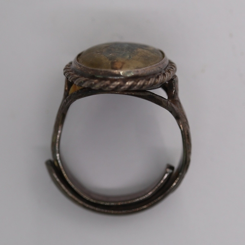 70 - Sterling silver ring with 'Blue Boy' from the old masters