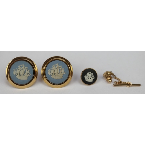 117 - Wedgwood Jasperware gold tone cufflinks