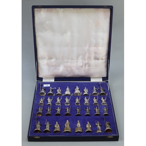 14 - Complete set of hallmarked sterling silver Arthurian chess pieces (32) in original case by Toye Kenn... 