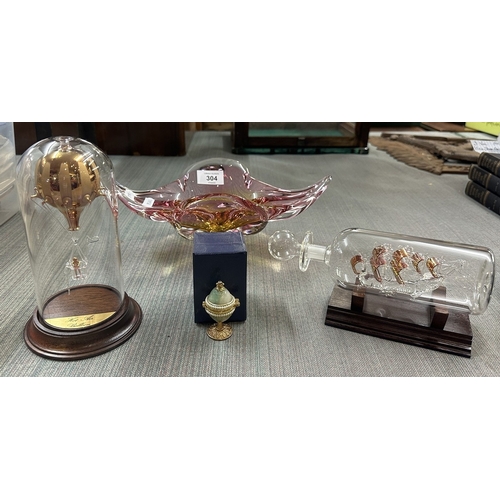 304 - Collectables to include art glass and decorative glass sculptures with 22ct gold adornments