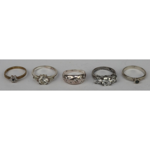 34 - 5 silver rings