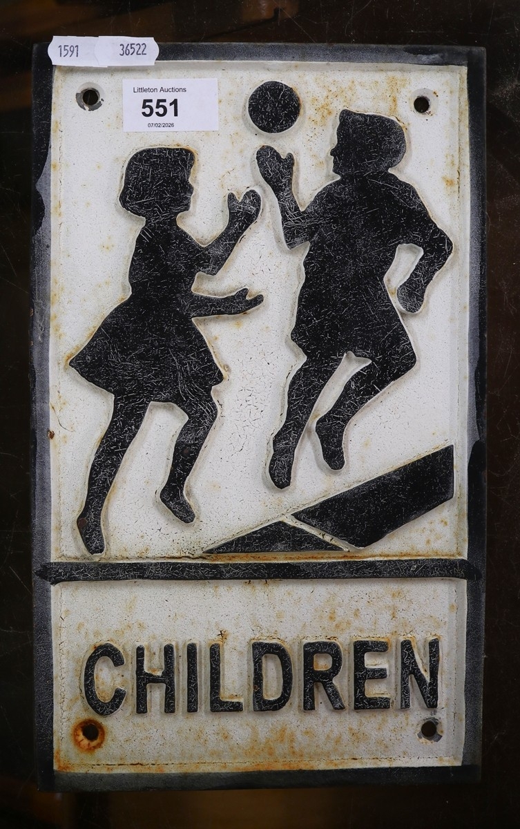 'Children' metal sign - Approx 18cmX30cm